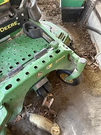 Image of John Deere Z930R equipment image 2