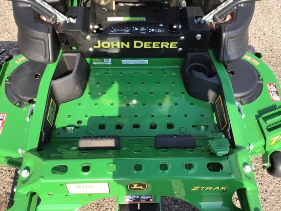 Image of John Deere Z930R equipment image 3