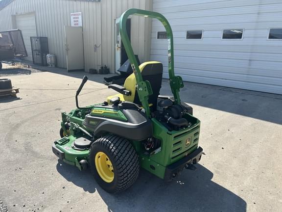 Image of John Deere Z930R equipment image 1