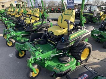 Main image John Deere Z930R