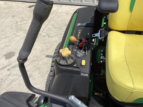 Image of John Deere Z930R equipment image 2