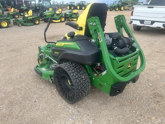 Image of John Deere Z930R equipment image 1