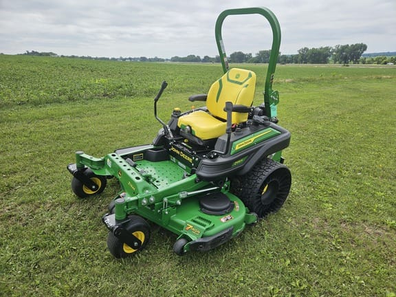 2023 John Deere Z930R Equipment Image0