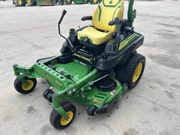 Image of John Deere Z930R equipment image 3