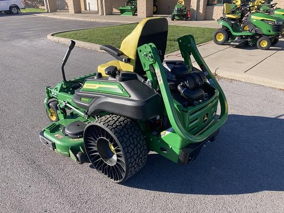 Image of John Deere Z930R equipment image 3