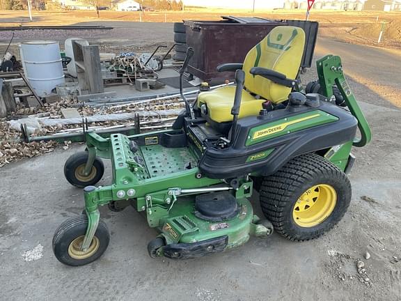 Image of John Deere Z930R equipment image 1