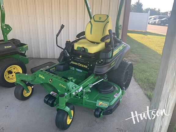 Image of John Deere Z930R equipment image 1