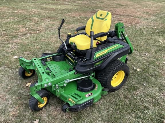 Image of John Deere Z930R equipment image 2
