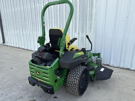 Image of John Deere Z930R equipment image 2
