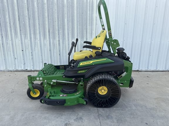 2023 John Deere Z930R Equipment Image0
