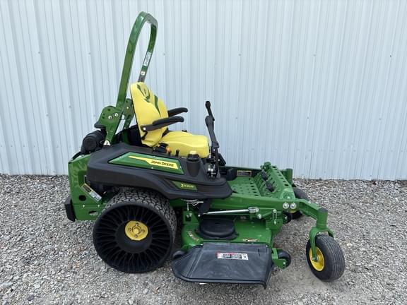 Image of John Deere Z930R equipment image 1