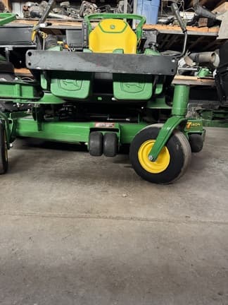 Image of John Deere Z930R equipment image 1