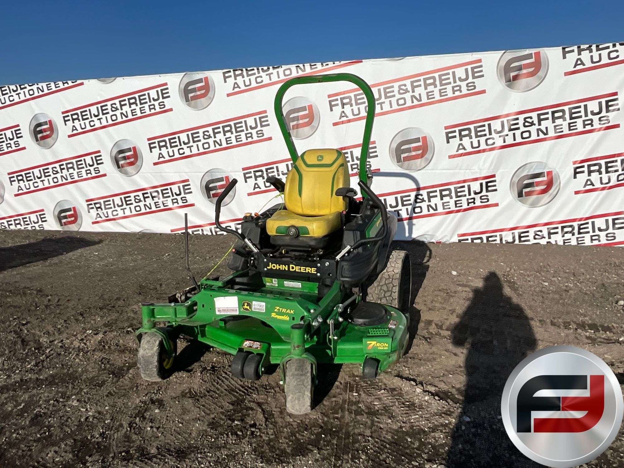 2023 John Deere Z950M Equipment Image0