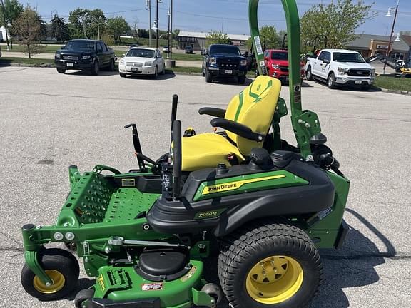 Image of John Deere Z950M equipment image 1