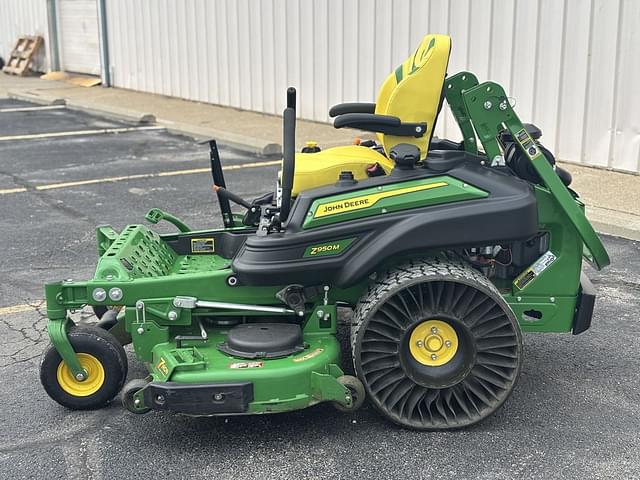 Image of John Deere Z950M equipment image 1