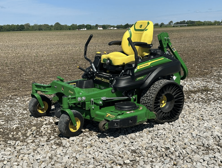 Image of John Deere Z950M Image 0