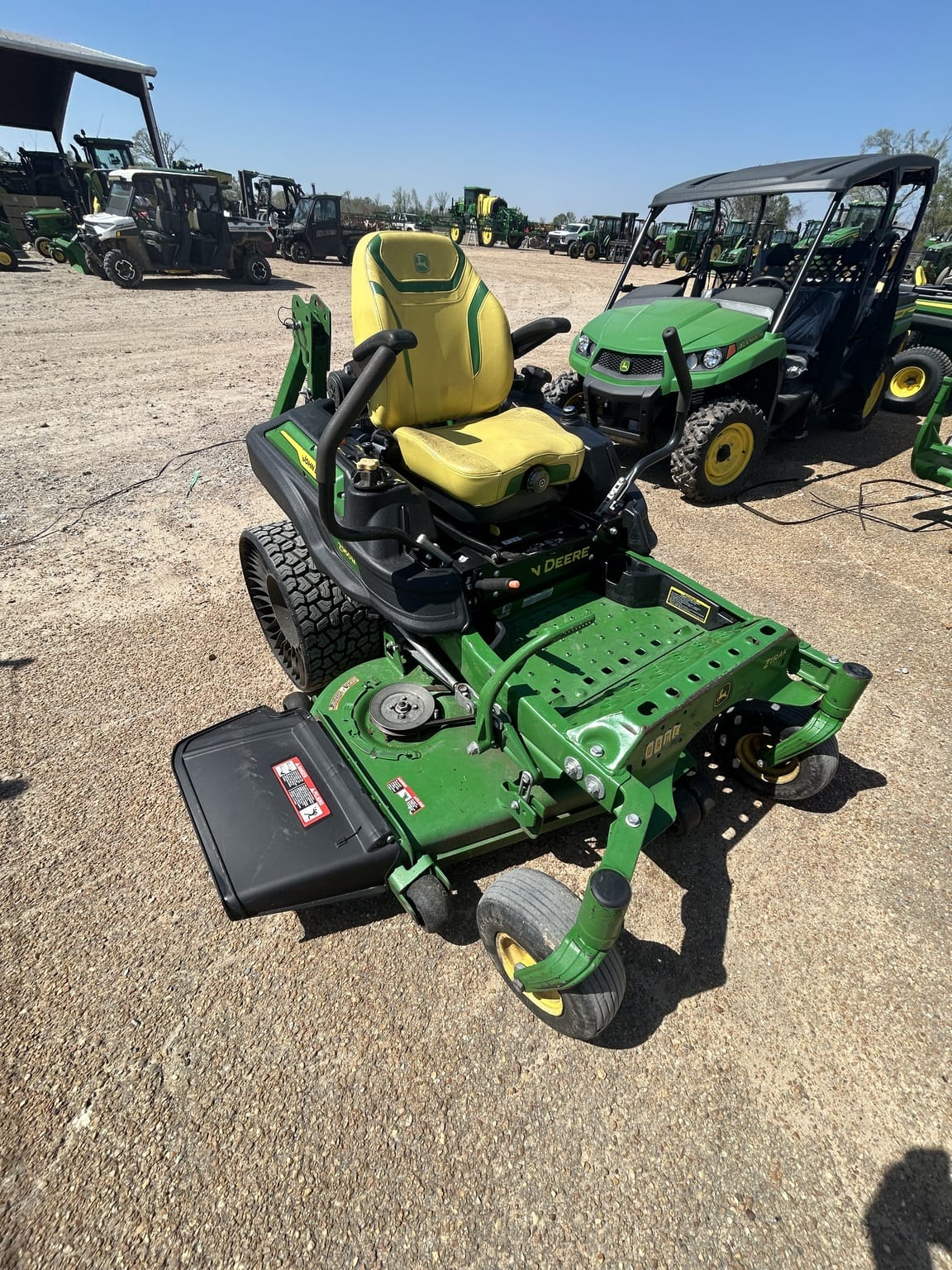 2023 John Deere Z950M Equipment Image0