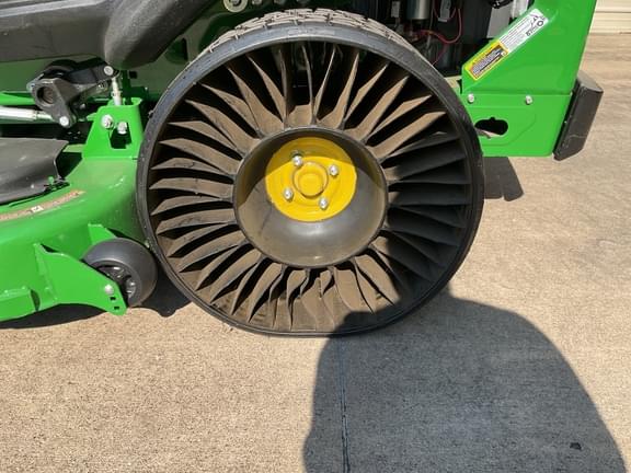Image of John Deere Z950M equipment image 1