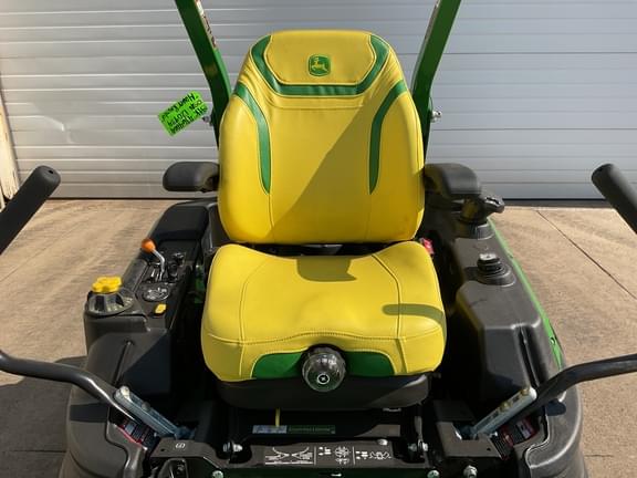 Image of John Deere Z950M equipment image 4