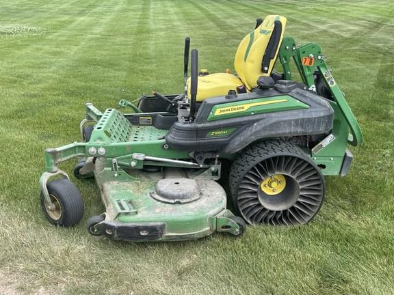 Image of John Deere Z950M equipment image 1