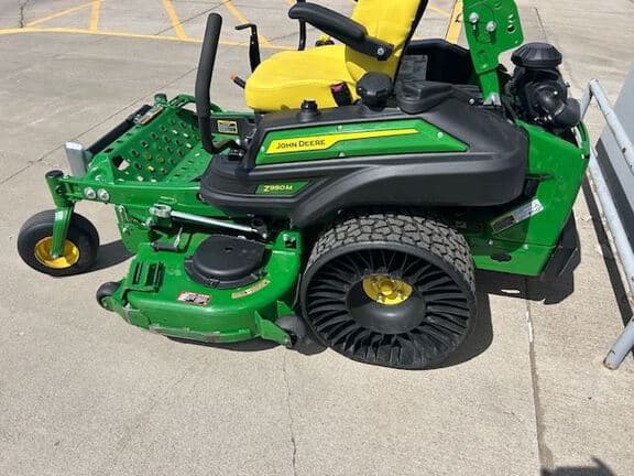 Image of John Deere Z950M equipment image 1