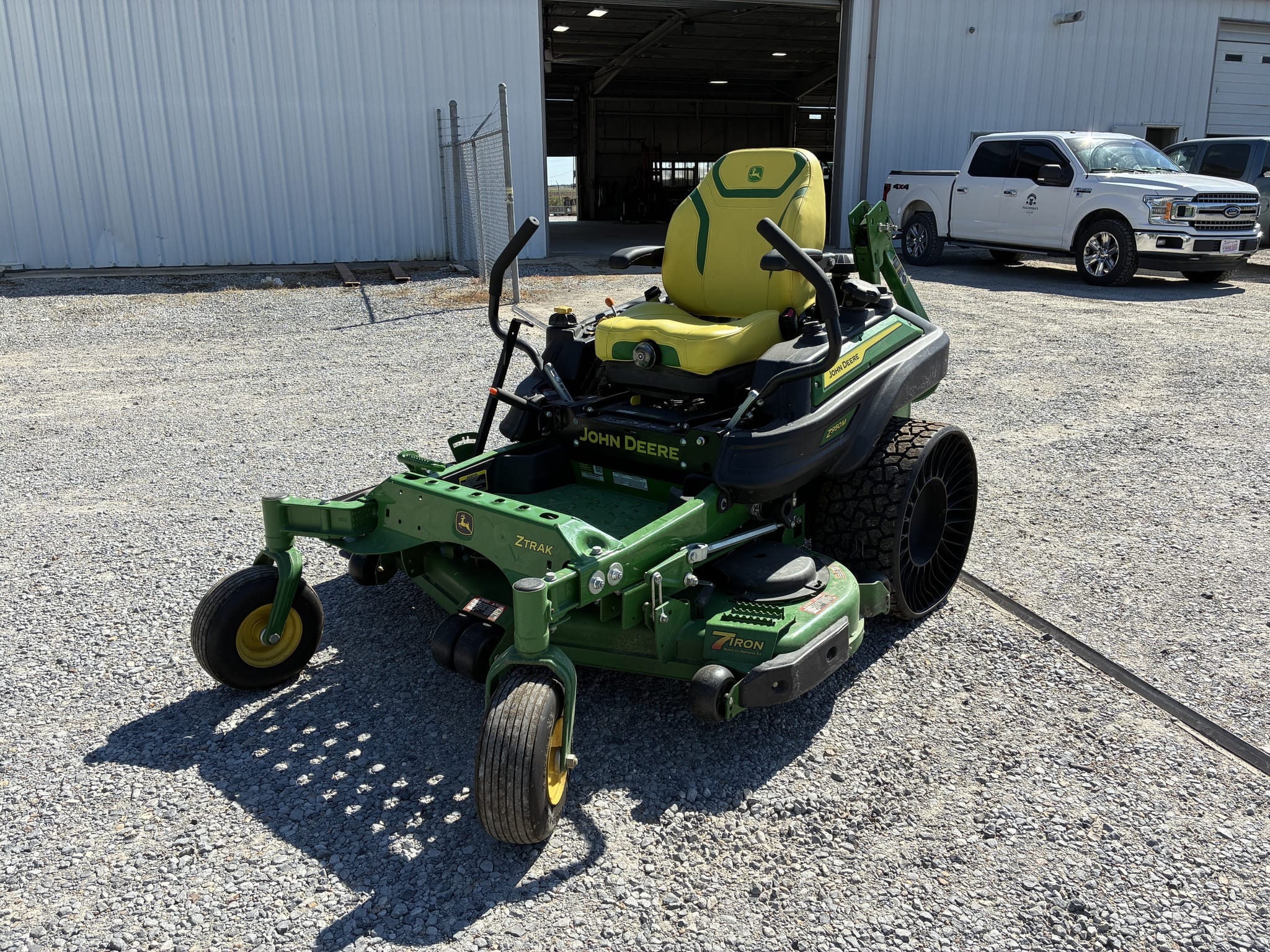 2023 John Deere Z950M Equipment Image0
