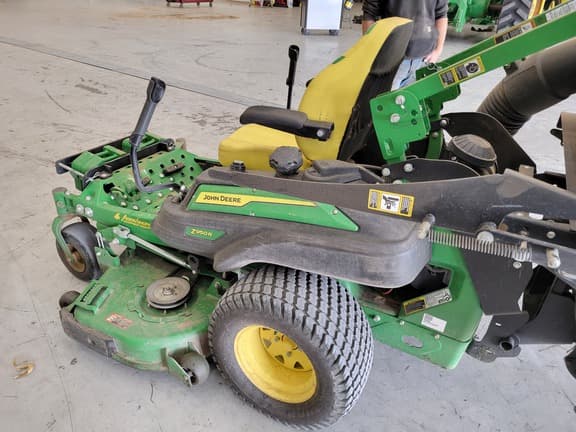 Image of John Deere Z950R equipment image 4