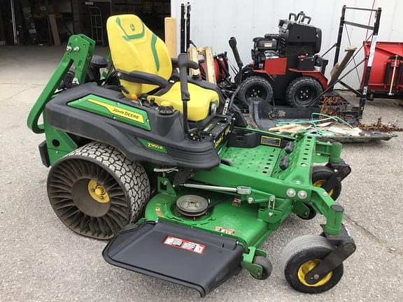 Image of John Deere Z950R equipment image 1