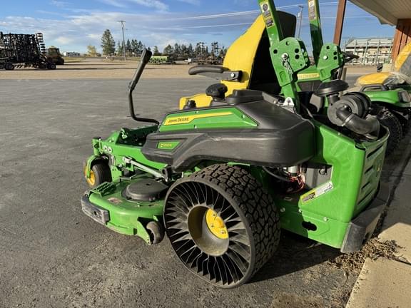 Image of John Deere Z950R equipment image 1
