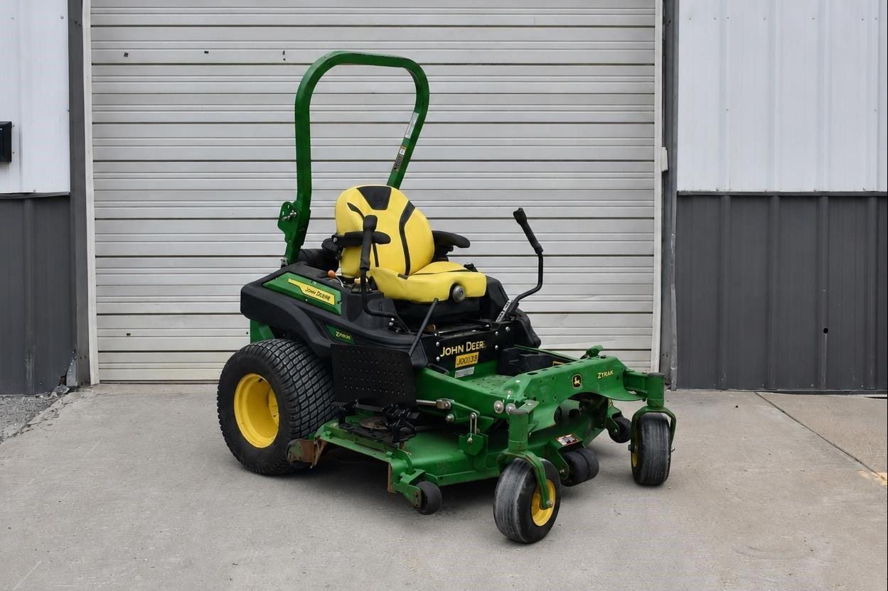 2023 John Deere Z950R Equipment Image0