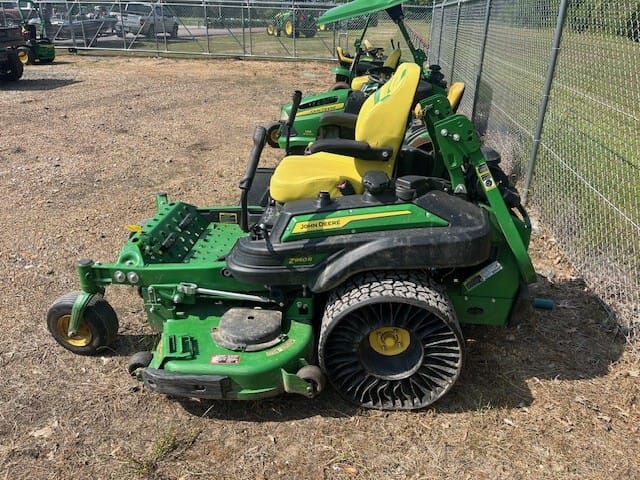 2023 John Deere Z950R Equipment Image0