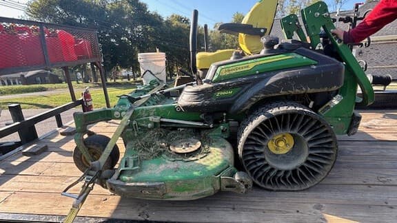 Image of John Deere Z960M equipment image 1