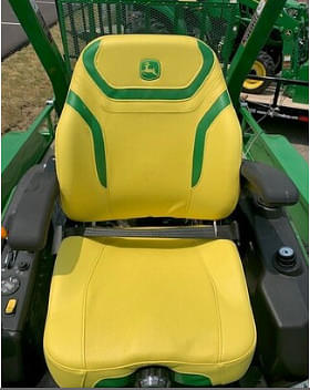 Image of John Deere Z960M equipment image 4