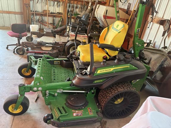 Image of John Deere Z960M equipment image 4