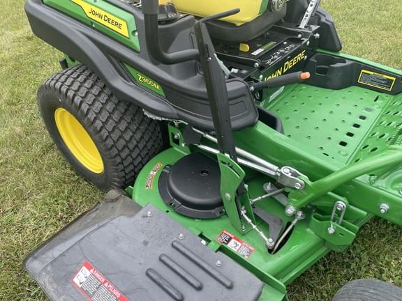 Image of John Deere Z960M equipment image 3