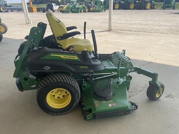 Image of John Deere Z960M equipment image 3