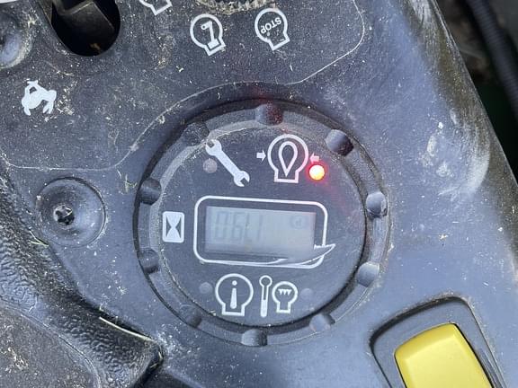 Image of John Deere Z960M equipment image 4