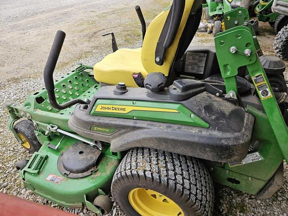 Image of John Deere Z960M equipment image 4