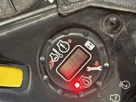 Image of John Deere Z960M equipment image 4