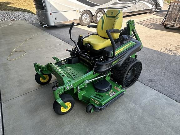 Image of John Deere Z960M equipment image 4