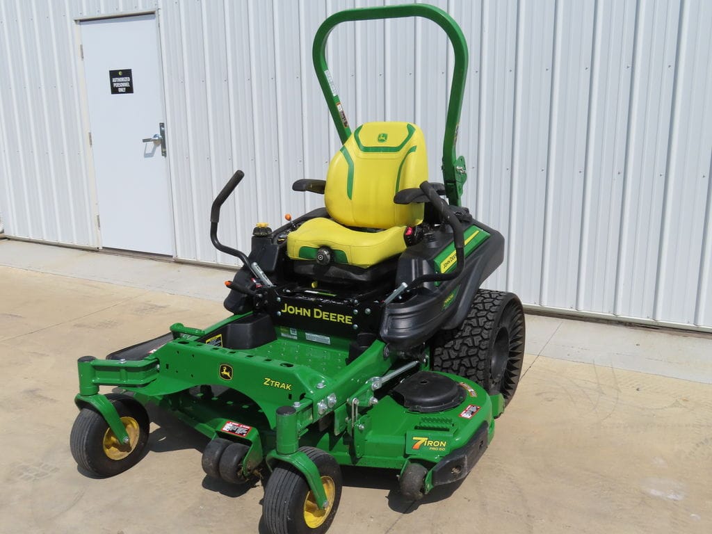 2023 John Deere Z960M Equipment Image0