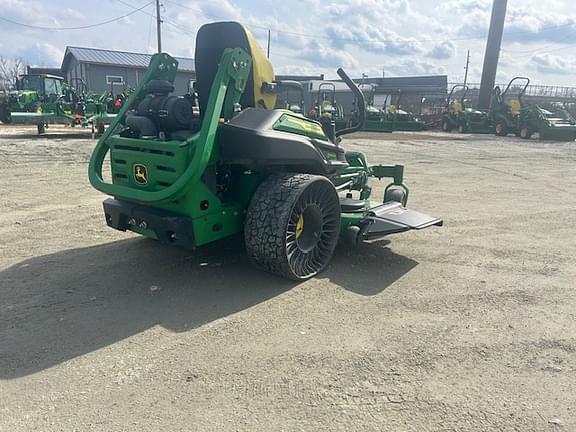 Image of John Deere Z960M equipment image 3