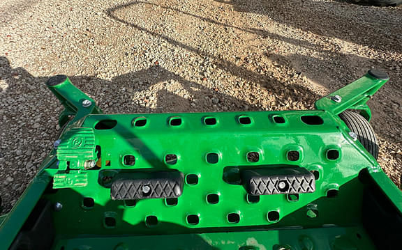 Image of John Deere Z970R equipment image 3