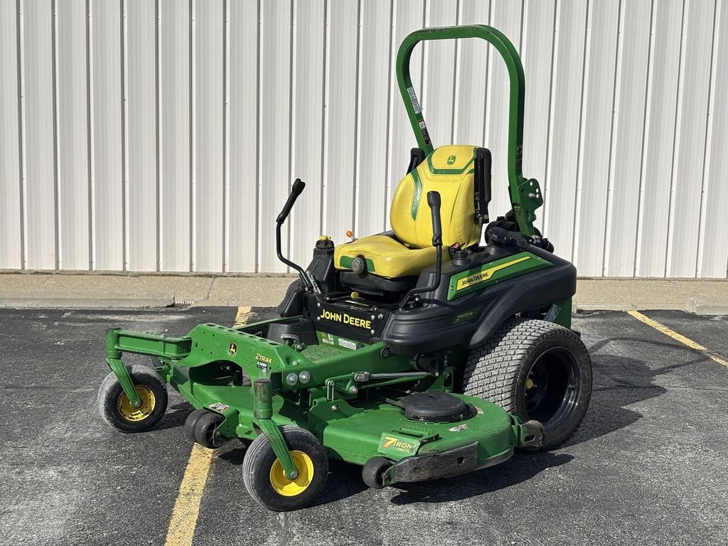 2023 John Deere Z970R Equipment Image0