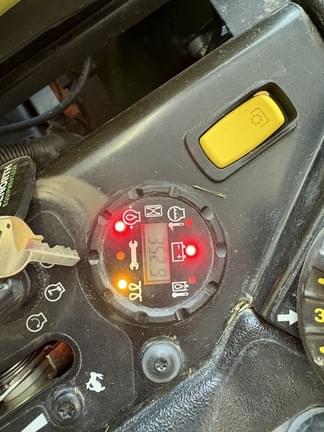 Image of John Deere Z994R equipment image 4
