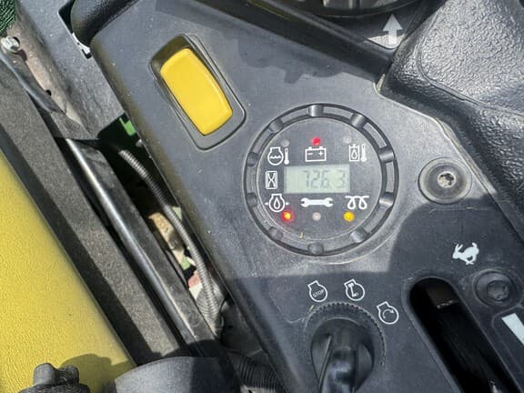Image of John Deere Z994R equipment image 3