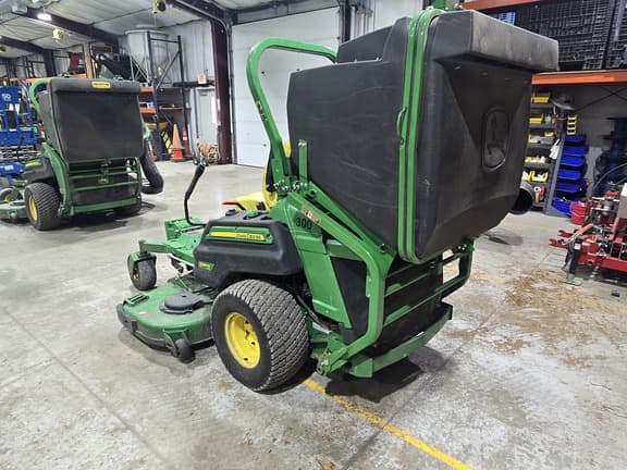 Image of John Deere Z997R equipment image 2