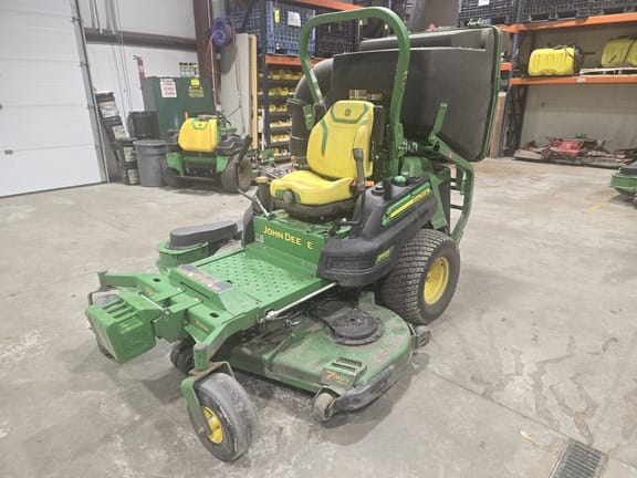 2023 John Deere Z997R Equipment Image0