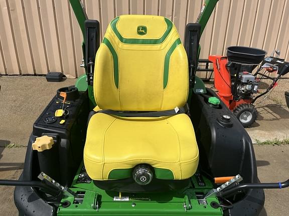 Image of John Deere Z997R equipment image 1