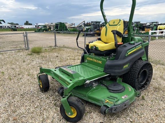 2023 John Deere Z997R Equipment Image0